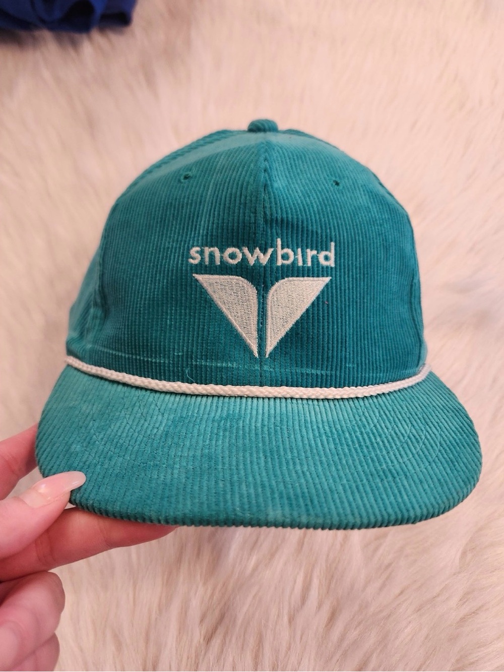 Vintage 80s/90s Snowbird corduroy hat